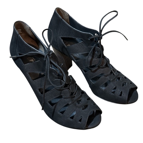 EUC - Paul Green - Jansen Lace Up Heels Black - Size 6/US 8.5 - Picture 2 of 5